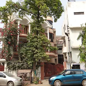 https://nhomestay.agrahotelsindia.net